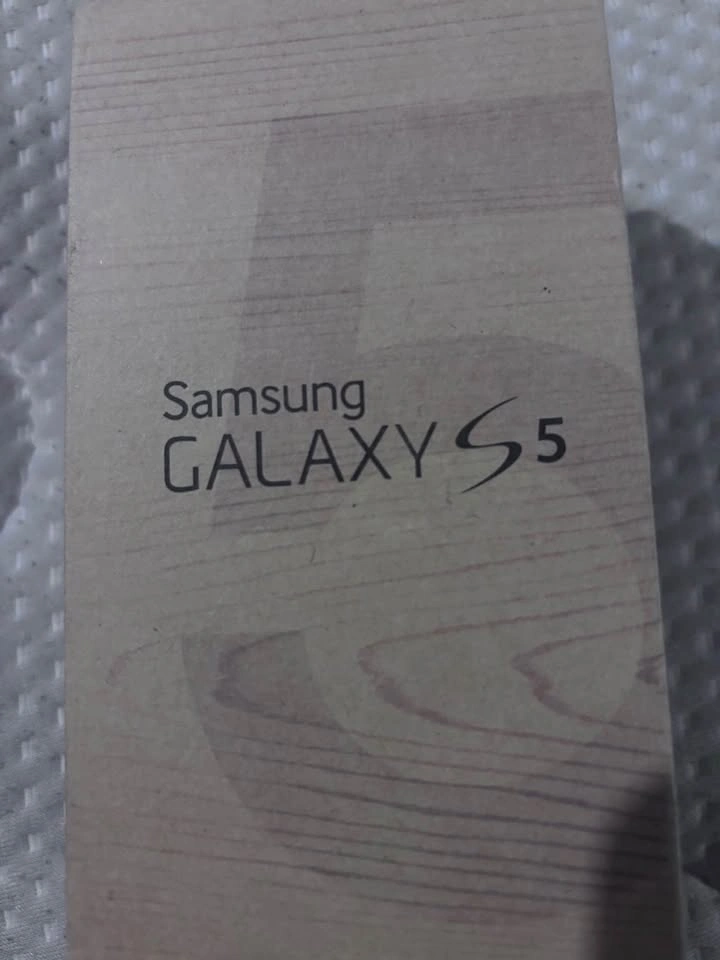 Samsung Galaxy S5 - photo 2