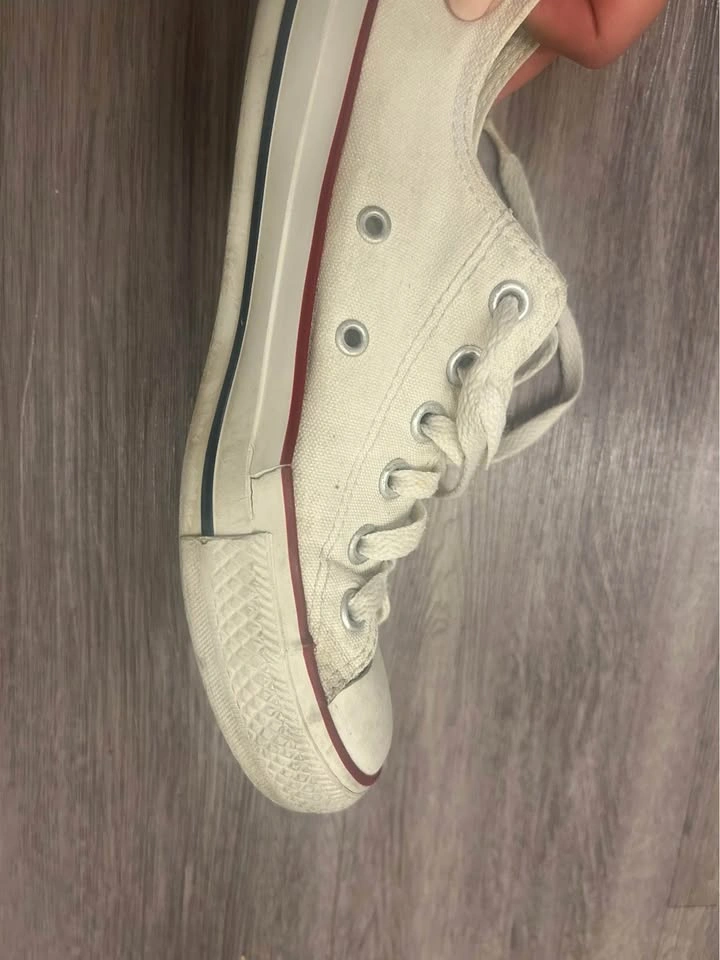 Converse Chuck Taylor All Star Low Top Sneakers - Women’s 6.5 - photo 4