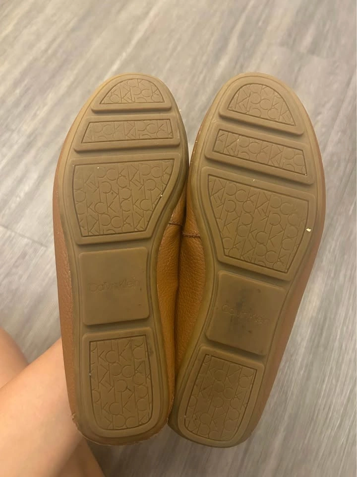 Calvin Klein Loafers - size 6 - photo 3