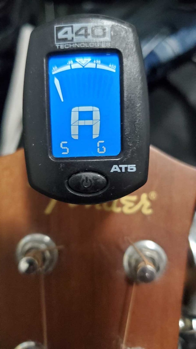 440 Technologies AT5 Guitar Tuner
