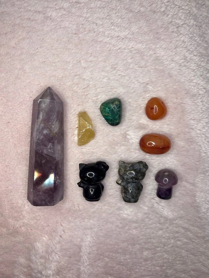 Crystal bundle (7 stones + tower)