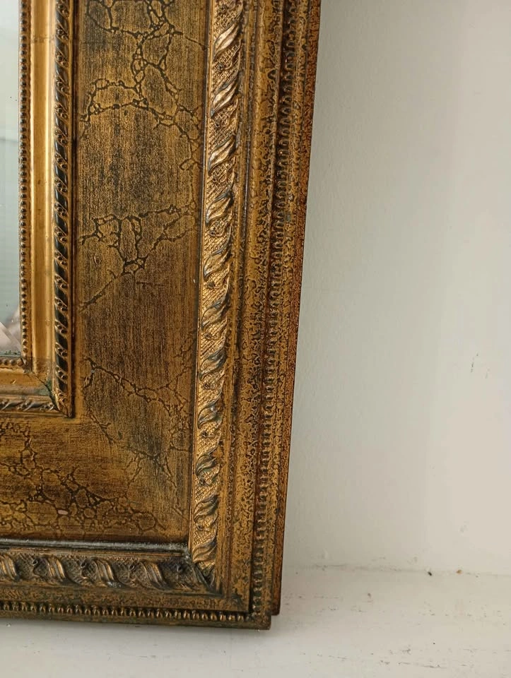 Elegant Antique wall rectangular mirror, 33x27 inches - photo 2