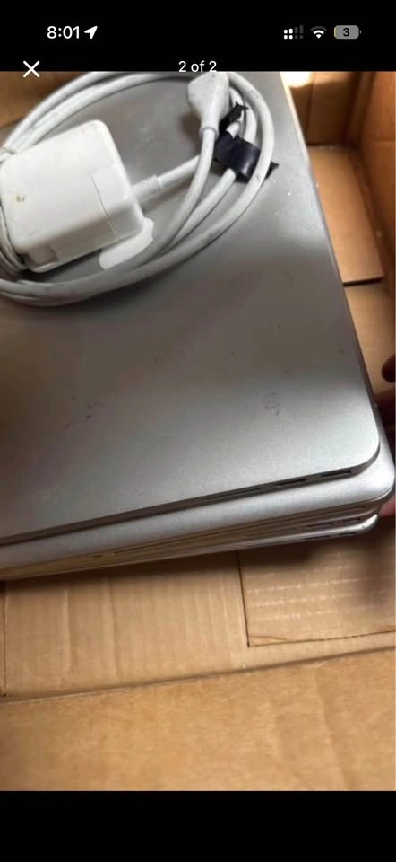 10 phones + 4 MacBooks for parts or repair - photo 2