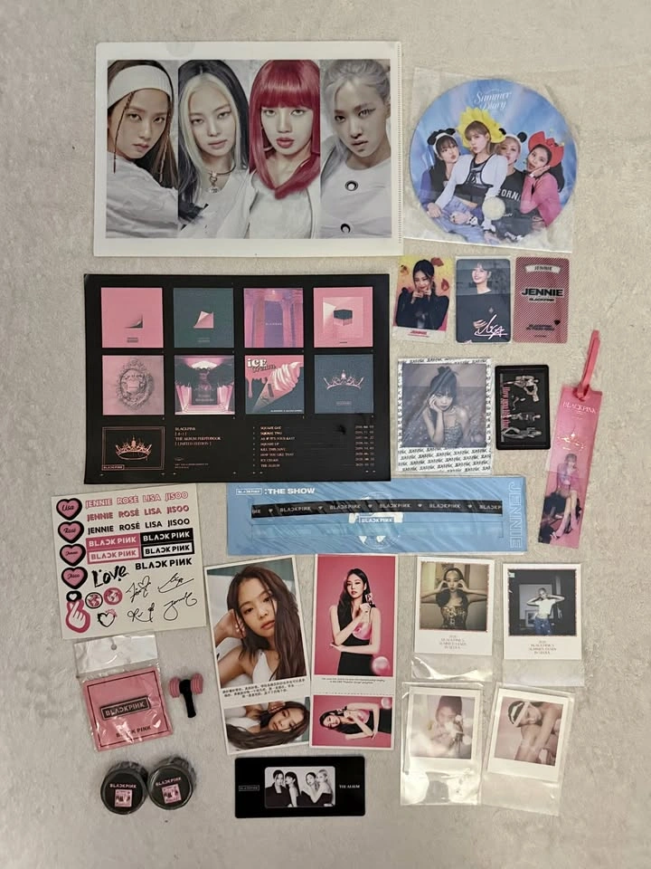 🎀BLACKPINK Photocards & Miscellaneous Merch Bundle 🎀