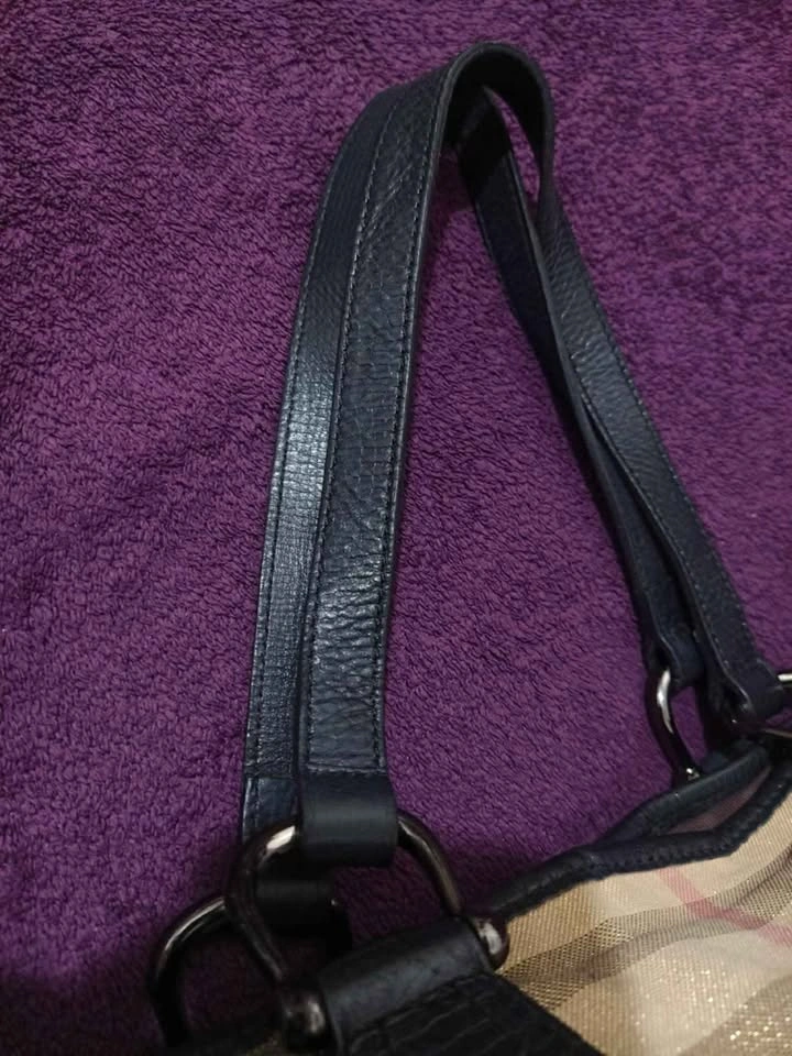 Burberry Shimmery Bag - photo 3