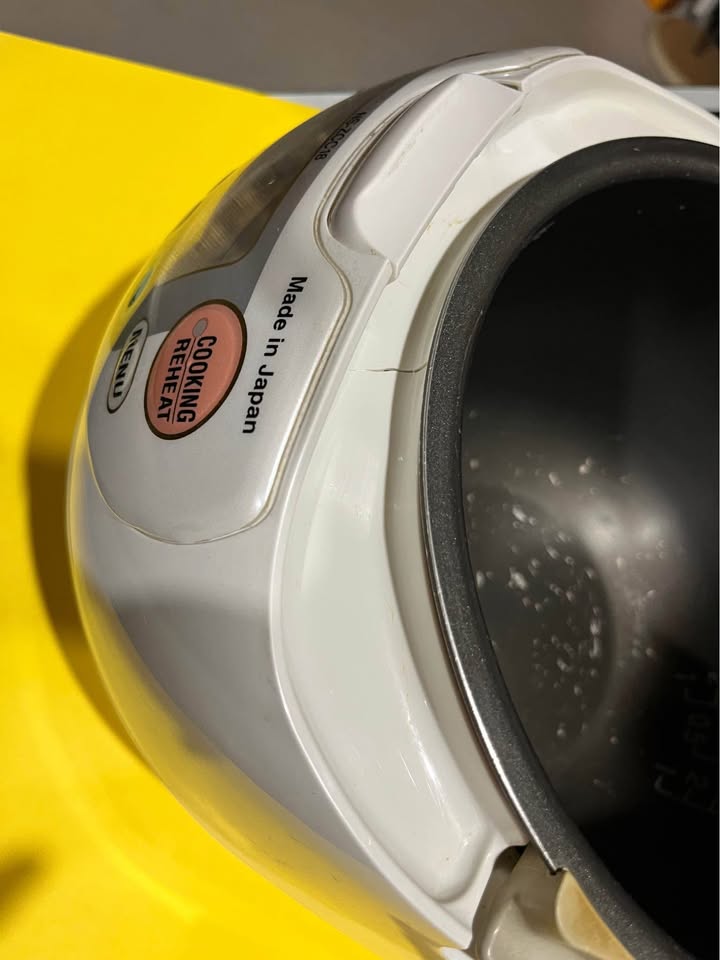 Zojirushi Neuro Fuzzy 10-Cup Rice Cooker NS-ZCC18 - photo 2