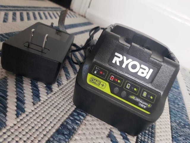 Ryobi Battery Charger for Sale - photo 2