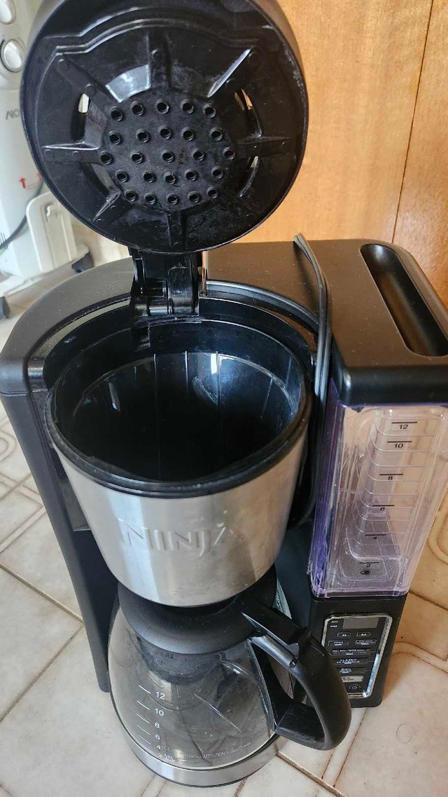 Ninja Coffee Maker - photo 4