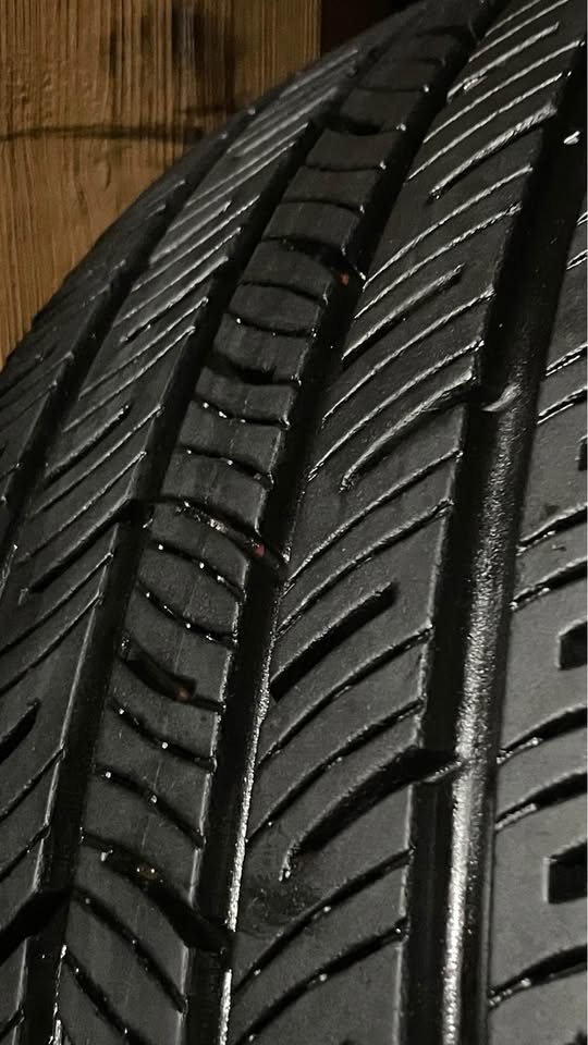 235/40R18 Honda Civic Sport Rims and Continental Tires - photo 3