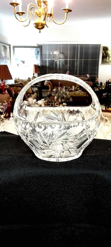 Beautiful Bohemian hand-cut diamond crystal baskets - photo 3