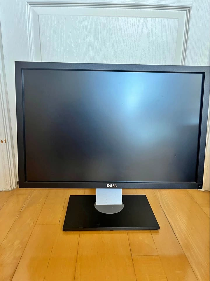 Dell Ultrasharp U2410f 16:10 aspect monitor