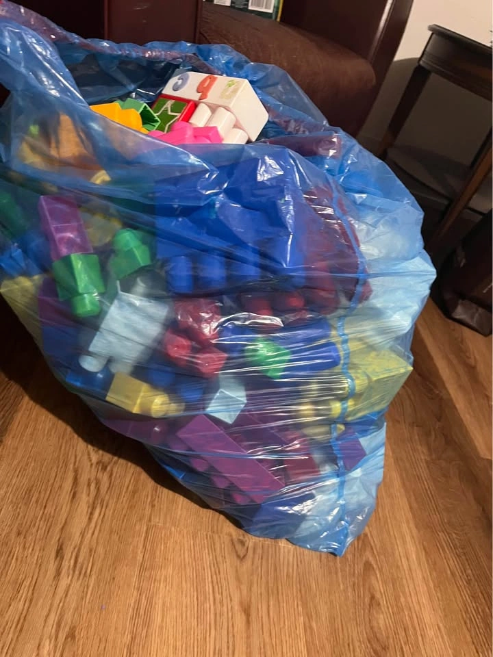 Assortment of Toys Bundle - photo 4