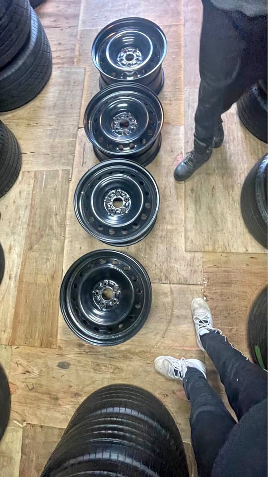7.5x18J Steel Rims 5x114.3
