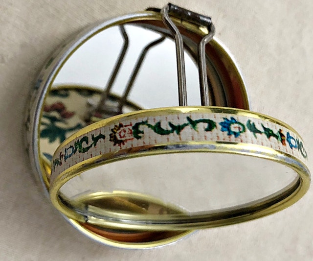Vintage Marked Japan Decorative Compact Mirror - photo 2