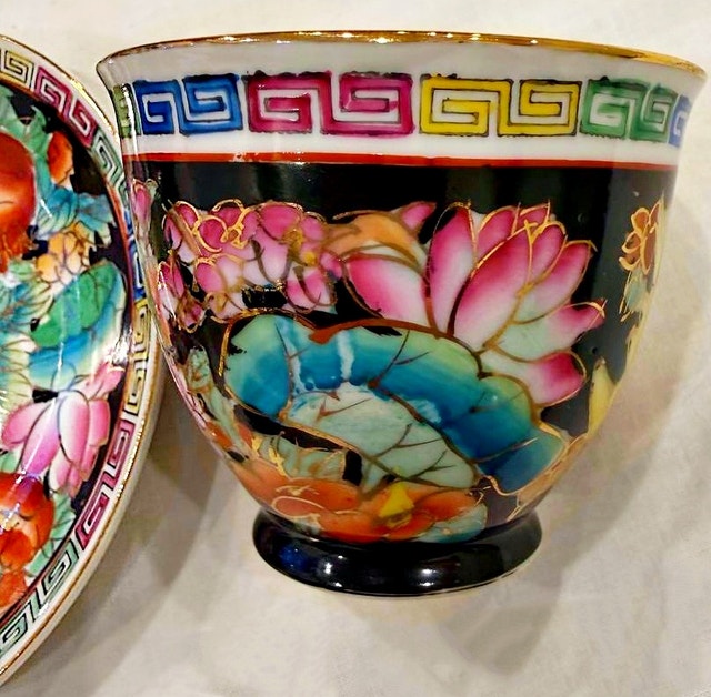 Vintage 17-Piece Hand-Painted Gold Trim Tea Set - photo 5