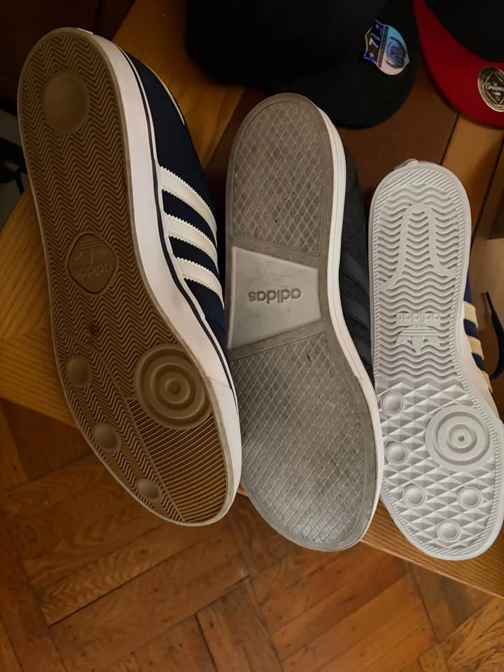 Men’s Adidas Sneakers Size 13 - photo 2