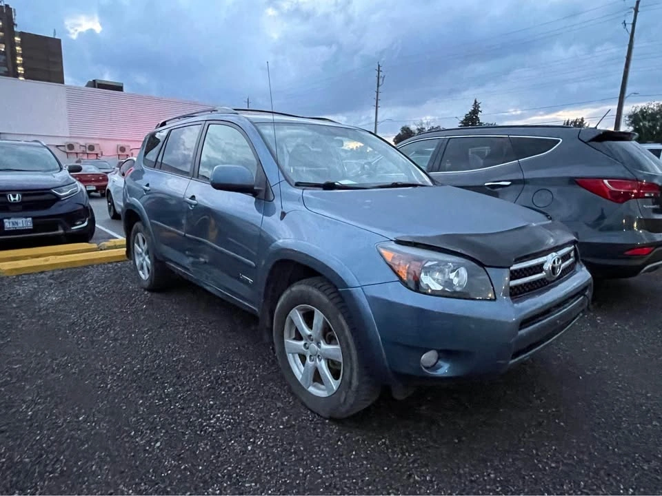 2008 Toyota RAV4 - photo 2