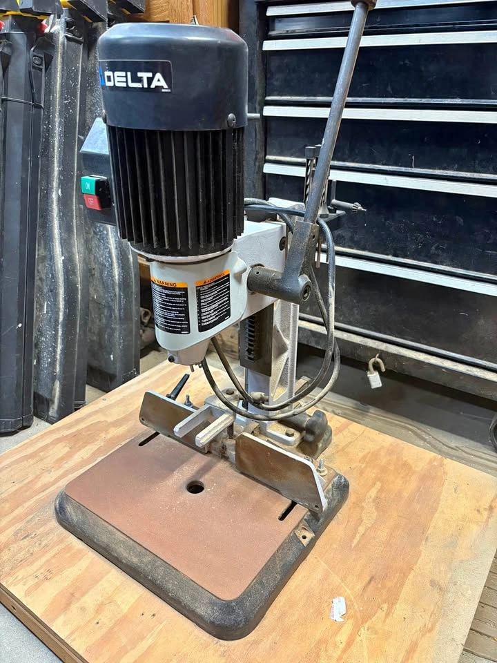 Delta Hollow Chisel Mortiser with Bits