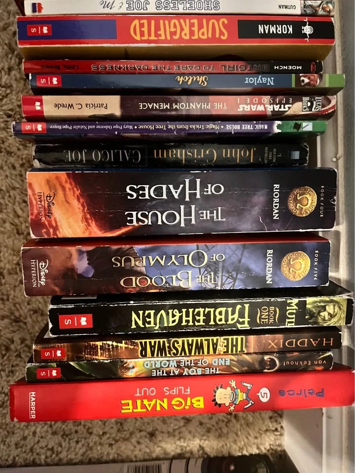 Assorted sci-fi and other Book Collection - photo 2