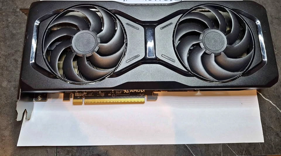 Radeon RX 9070 GRE (Unreleased AMD Reference, rare)