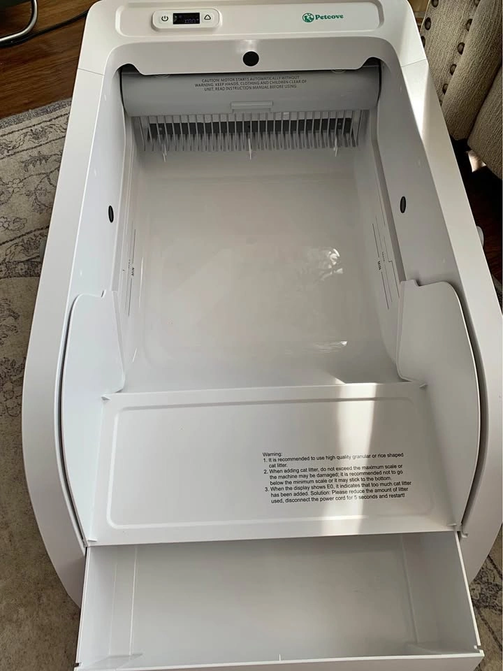 NEW Petcove PurrTek Light Self-Cleaning Litter Box