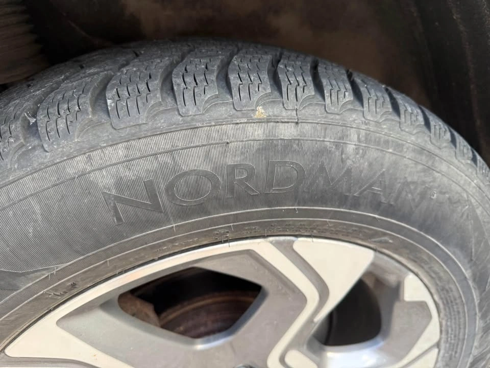 Nordman Solstice 235/60 R18, Set of 4 Tires - photo 3