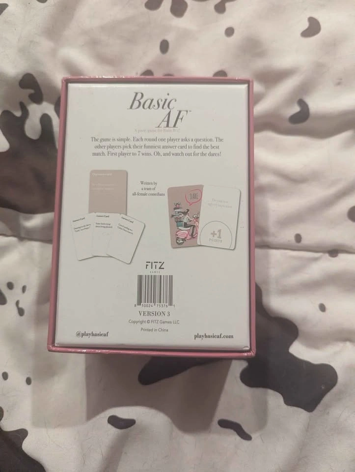 Basic AF Party Game and Deluxe Pit Card Game - photo 3