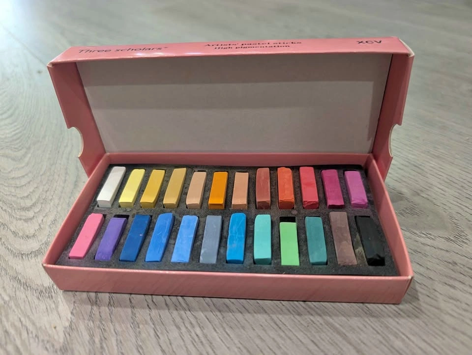 Chalk pastels (8 sets available)