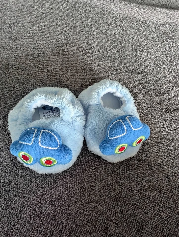 Baby car booties (0-6m)