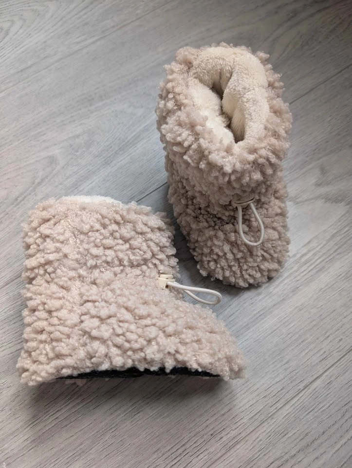Baby booties (6-12m) - photo 2