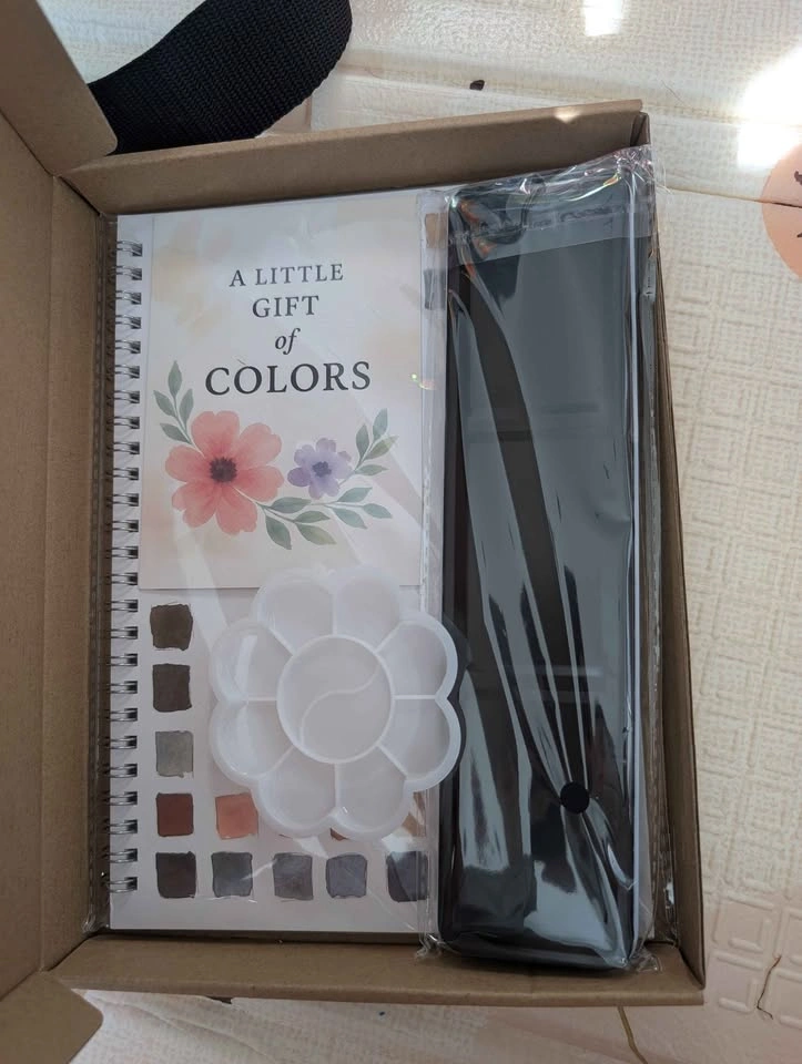 Beginners watercolour paint sets (52 available) - photo 2