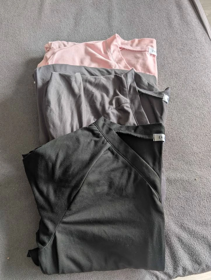 Maternity/nursing night gowns (Medium) x3 - photo 3