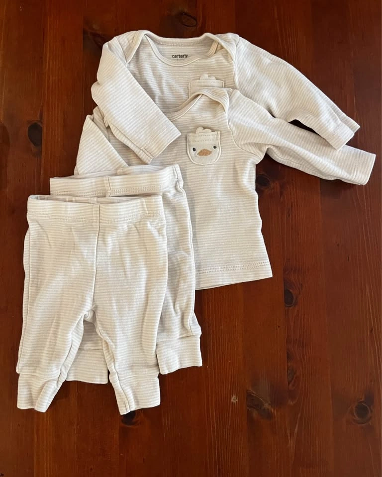 Newborn Baby Boy Clothing Bundle – 18 Pieces – Carter’s & More - photo 4