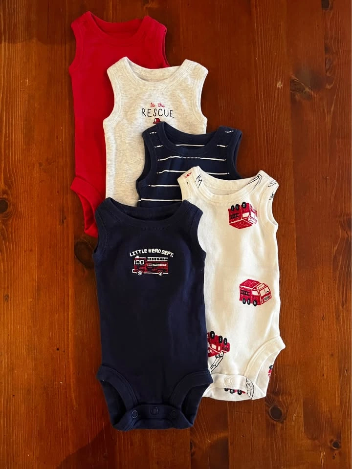 Preemie Baby Boy Clothing Bundle – 16 Pieces - photo 3