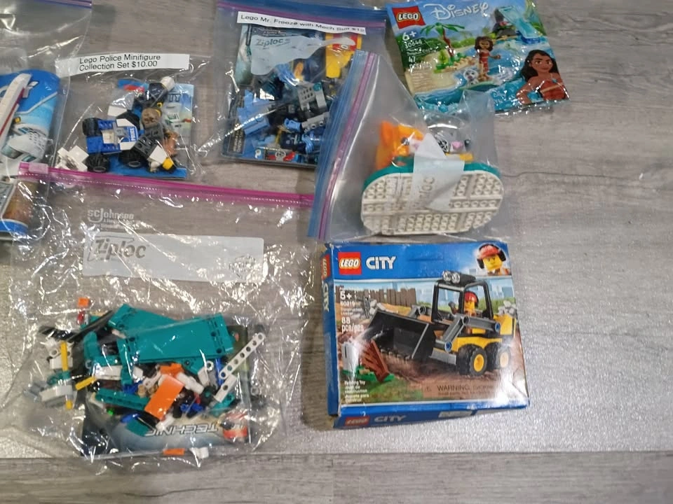 Lot of 12 Pounds of Lego Blocks Including Some Sets/Partial Sets - photo 3