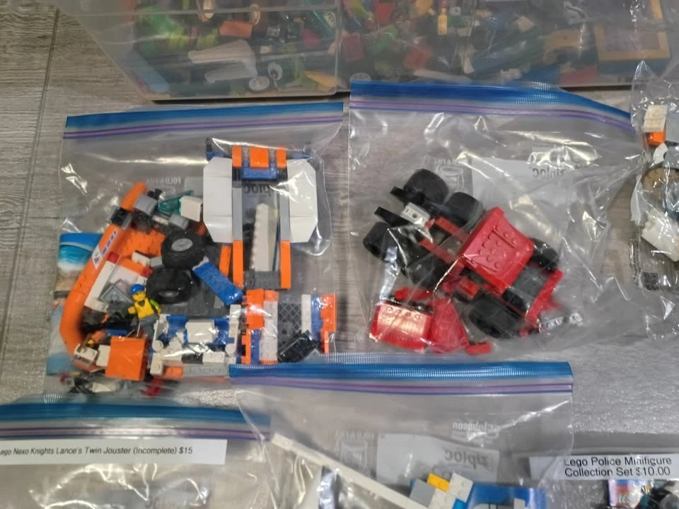 Lot of 12 Pounds of Lego Blocks Including Some Sets/Partial Sets - photo 4