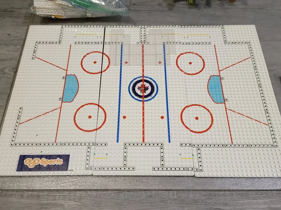 Lot of Mega Bloks and Oyo Sports Jets Hockey Rink - photo 2