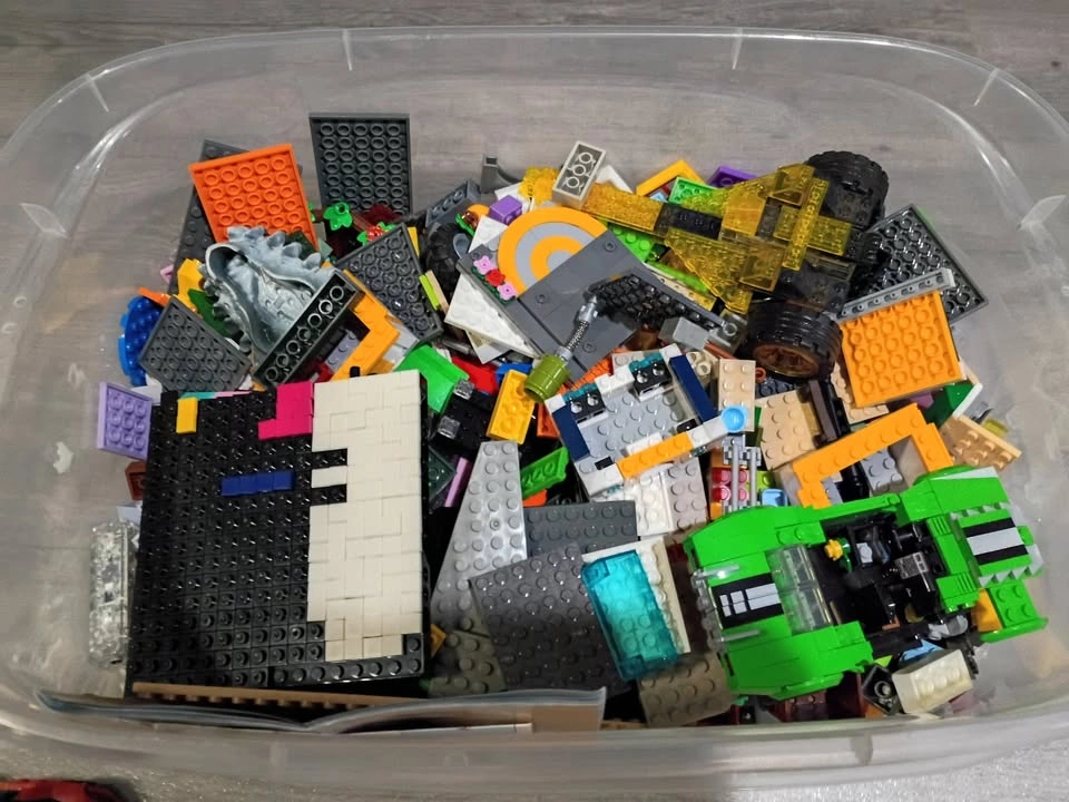 Lot of Mega Bloks and Oyo Sports Jets Hockey Rink - photo 5