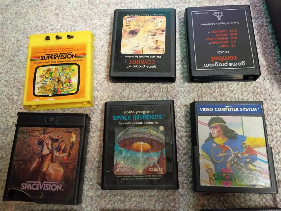Hyperkin Retron 77 Console and Samsung 13" CRT TV - photo 4