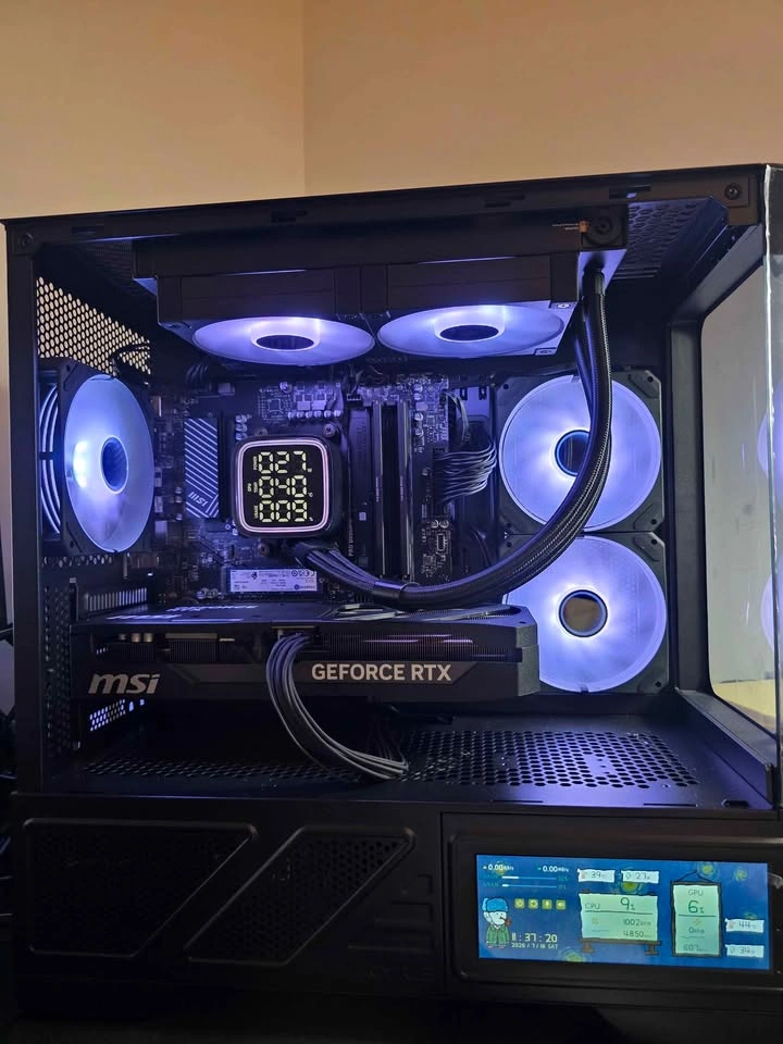 5070ti AM5 High End Gaming PC with Touch Screen Case - photo 2