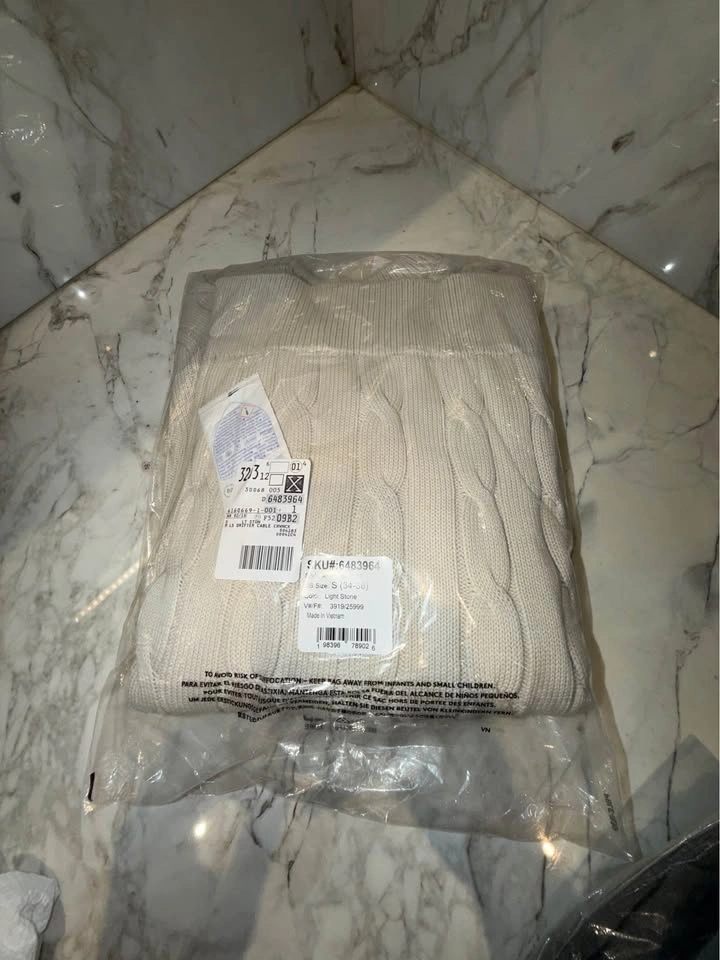 3 New Lands’ End Sweaters (Small) – White, Gray, Navy - photo 4