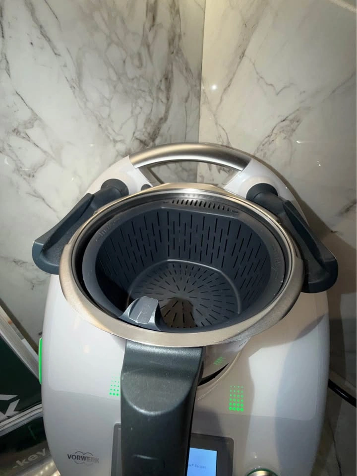 Thermomix TM5 Bundle with Extra Bowl + Accessories - photo 3