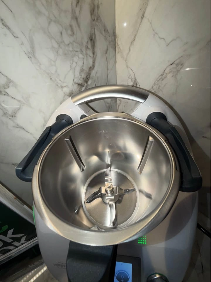 Thermomix TM5 Bundle with Extra Bowl + Accessories - photo 4