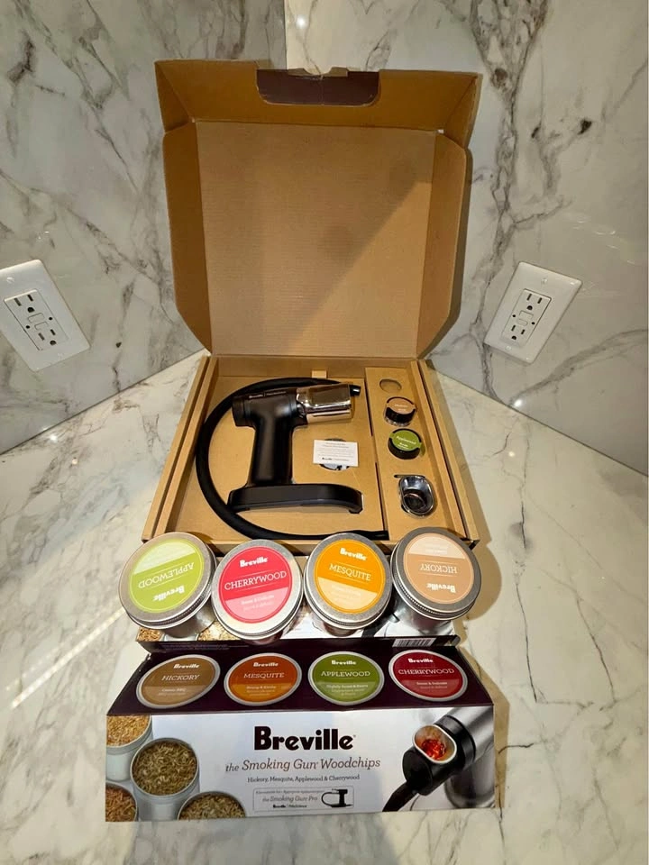 Breville PolyScience Smoking Gun Pro + 2 Woodchip Kits