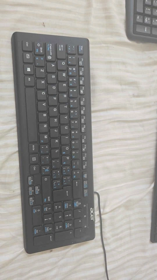 Acer and Verbatim Wired Keyboards - photo 2