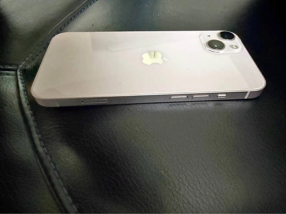 iPhone 13