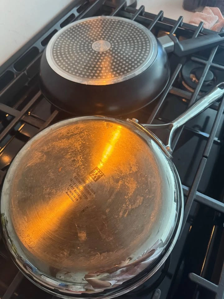2 Frying Pans – Zwilling Stainless Steel + Nonstick Pan - photo 5
