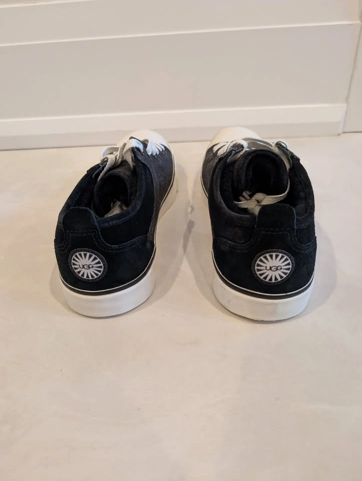 New UGG Australia Evera Canvas Suede Sneakers Black Size 8 - photo 5