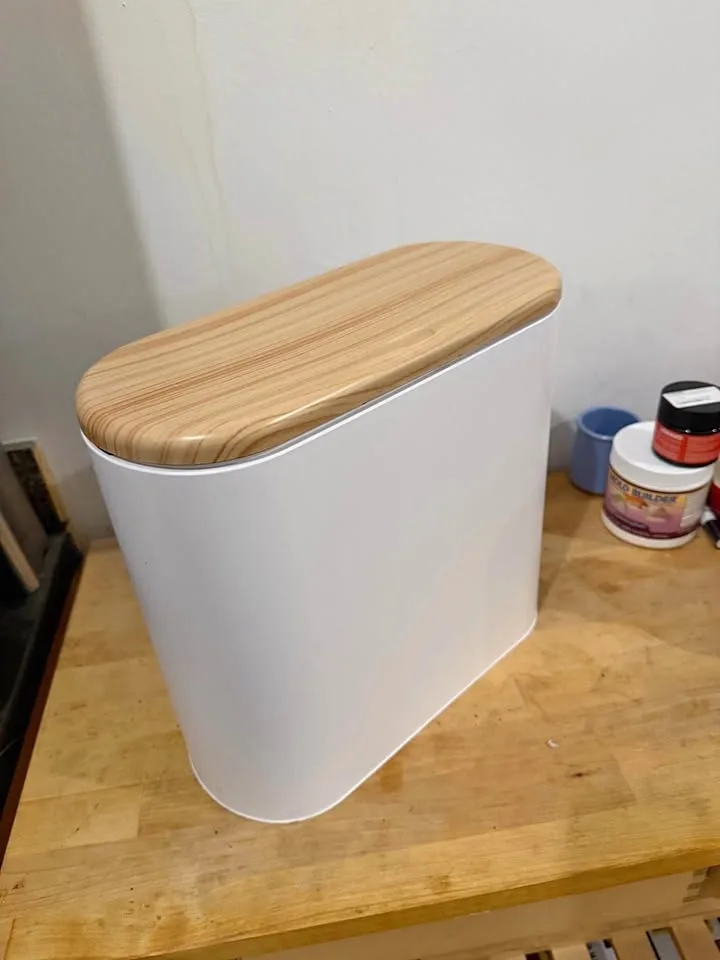 Small White Trash Can with Wood Grain Lid 10 L