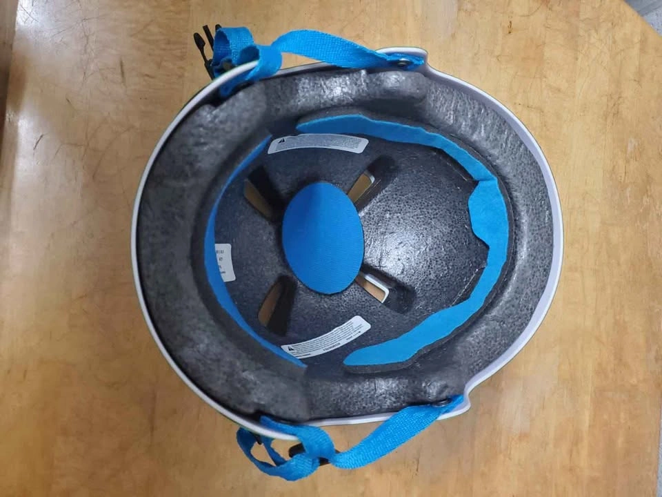 Bell Green Kids Helmet w Claw Mark Design Bike Skate Scooter - photo 4